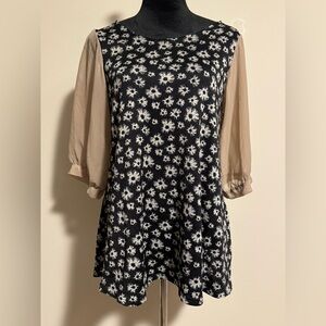 EUC Jili Black and White Floral Long Sleeve Dress size large